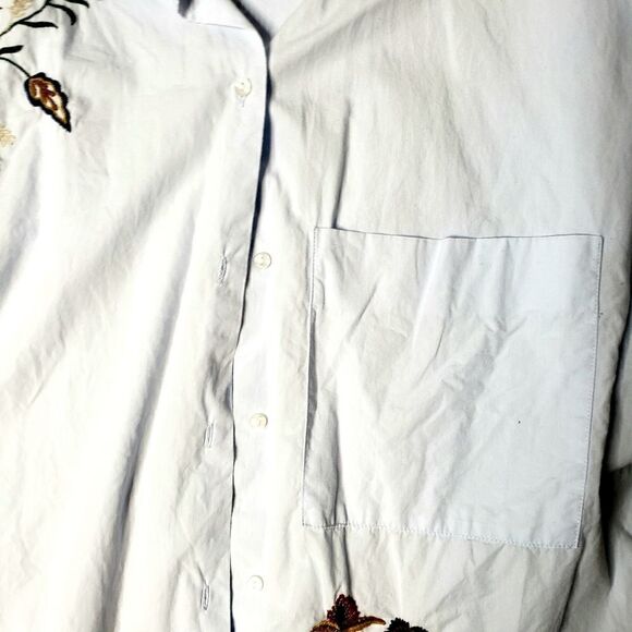 Zara Trafaluc | Floral Embroidered Button Down Top - Picture 2 of 5